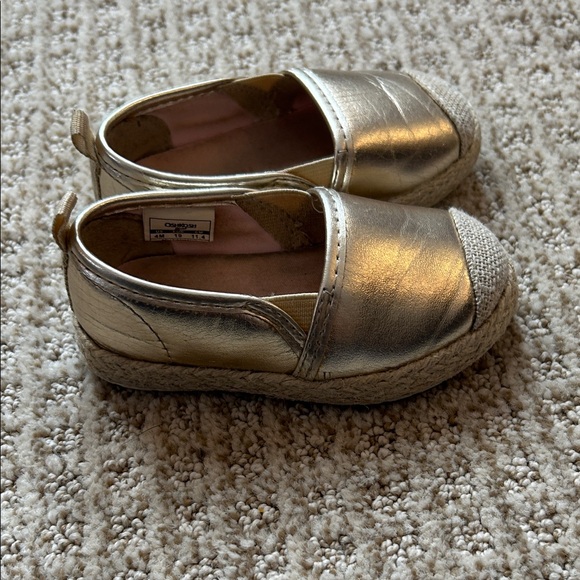 OshKosh B'gosh Gold Kids Moccasins - Picture 4 of 7